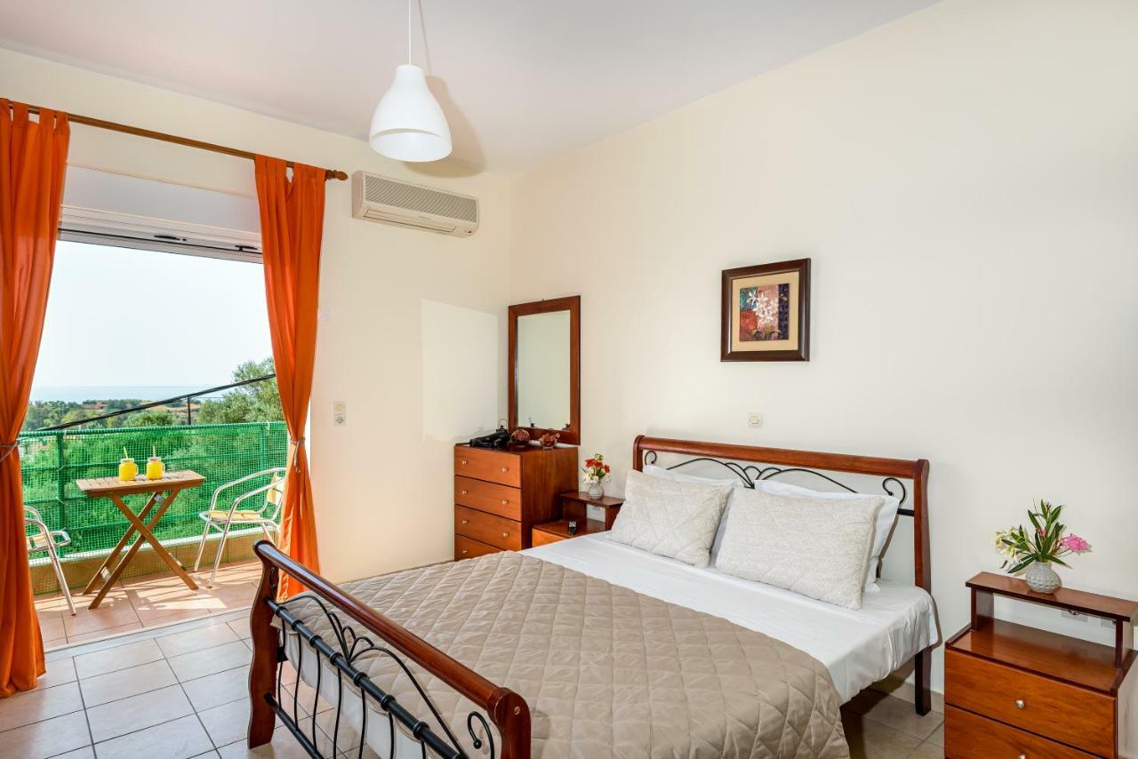 Golden Beach Hill Apartments Kato Daratso Bagian luar foto
